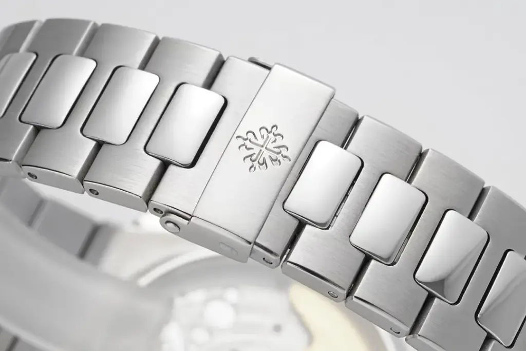 KM Factory Patek Philippe Nautilus — image 8