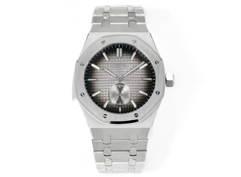 Everyday watch care: a few careful habits