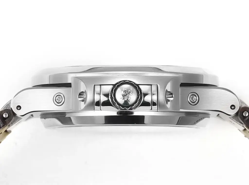 Patek Philippe Nautilus — image 6