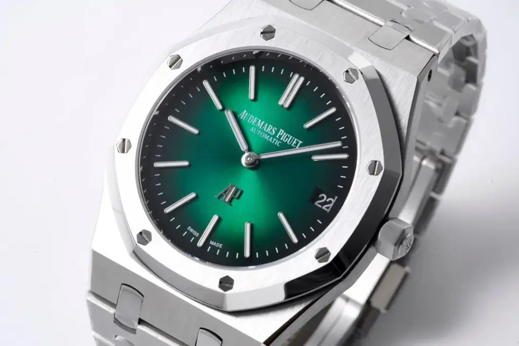 V9 Factory Audemars Piguet Royal Oak — image 2