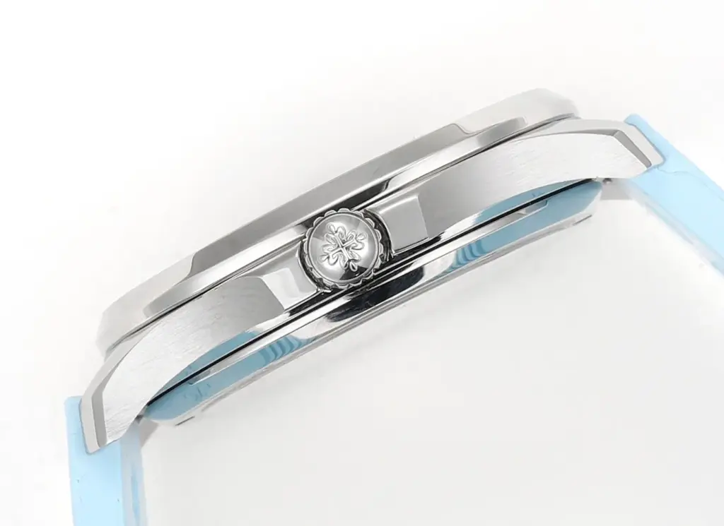 R8 Factory Patek Philippe Aquanaut — image 4