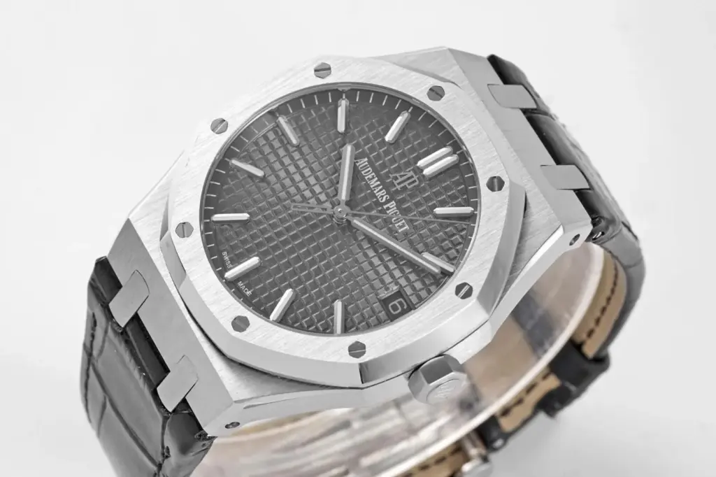 APS Factory Audemars Piguet Royal Oak Black dial — image 3