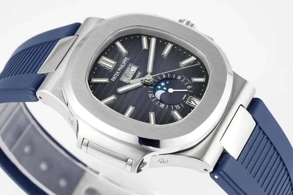 Patek Philippe Nautilus — image 4