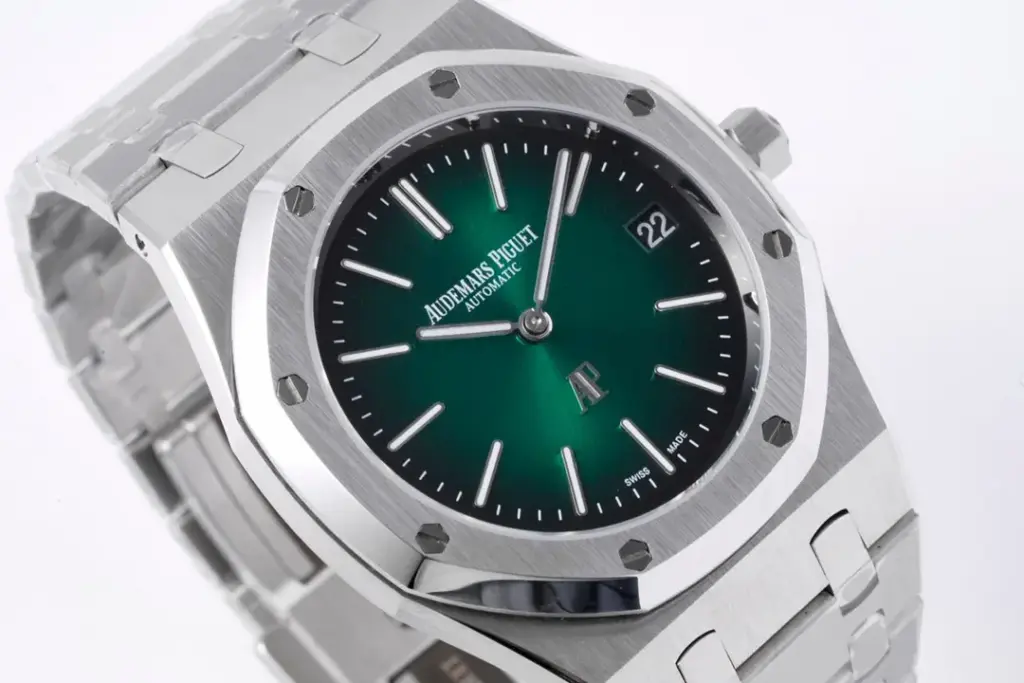 V9 Factory Audemars Piguet Royal Oak — image 3