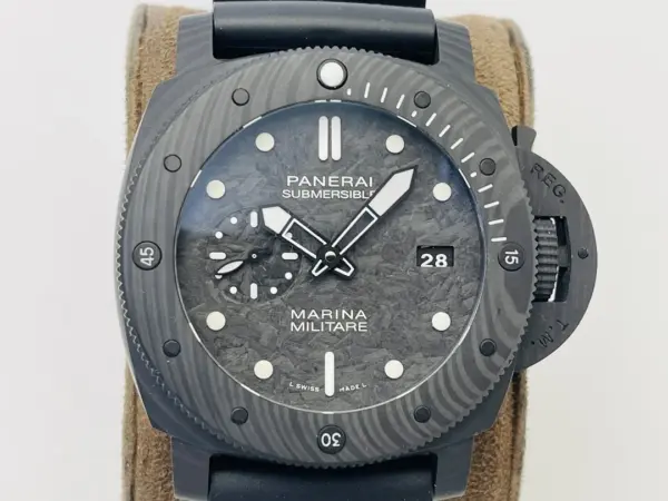 VS Factory Panerai Submersible Marina Militare Carbotech Automatic Men’s Diver Watch – Black Dial with Gray Texture, Black Rubber Strap