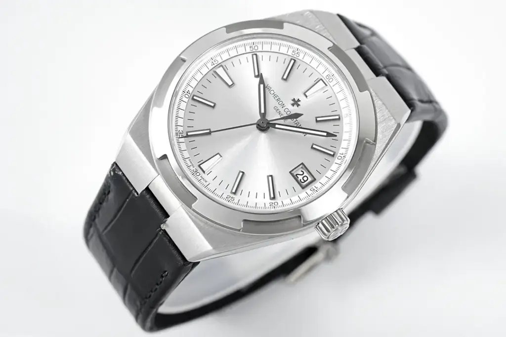 8F Factory Vacheron Constantin Overseas Silver dial — image 3