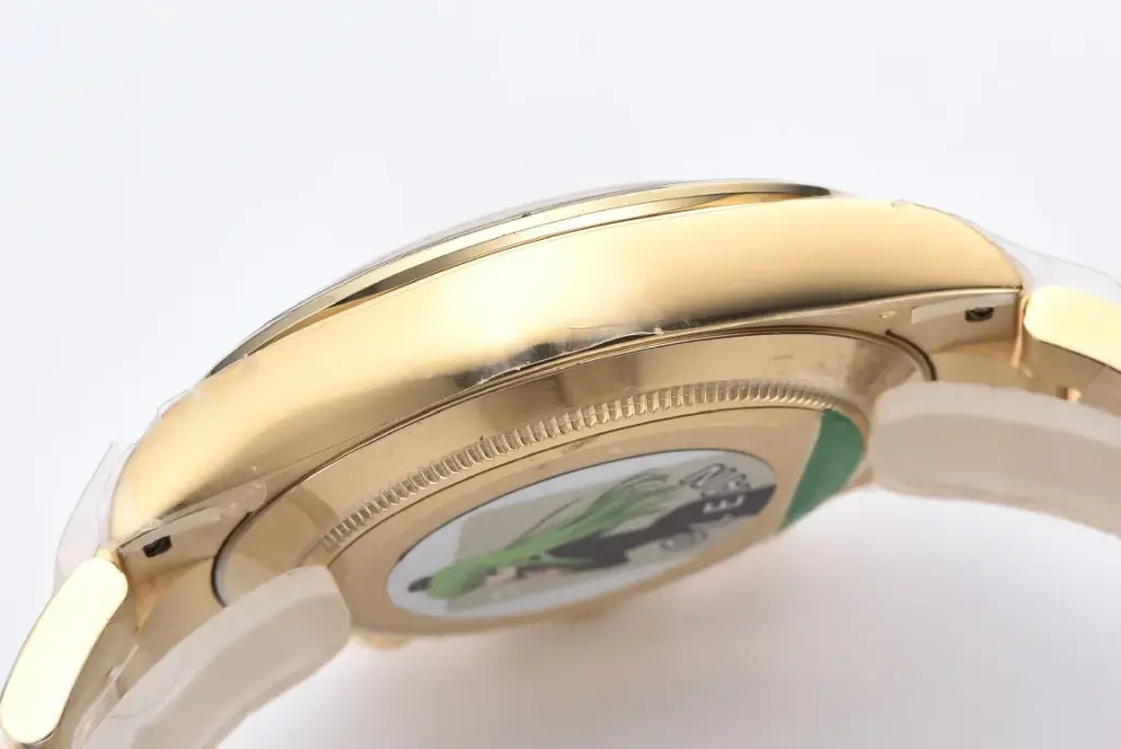 Rolex Daytona Champagne dial — image 9