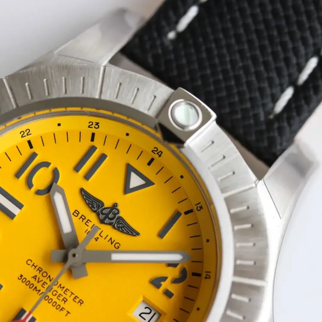 GF Factory Breitling Avenger — image 8