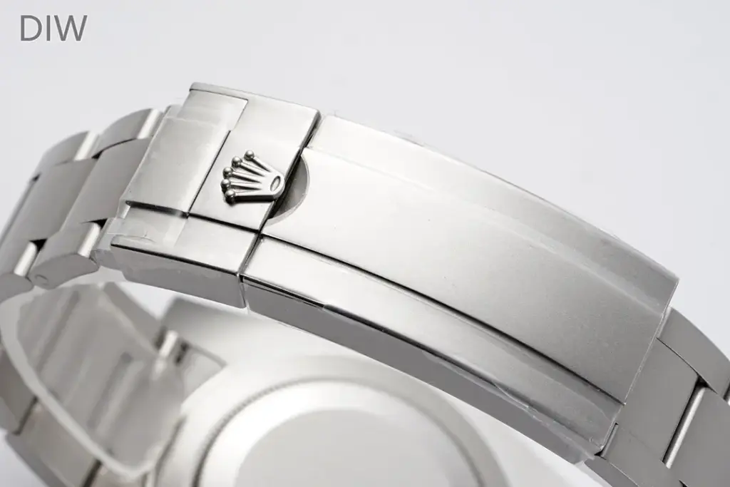 Rolex Submariner — image 8