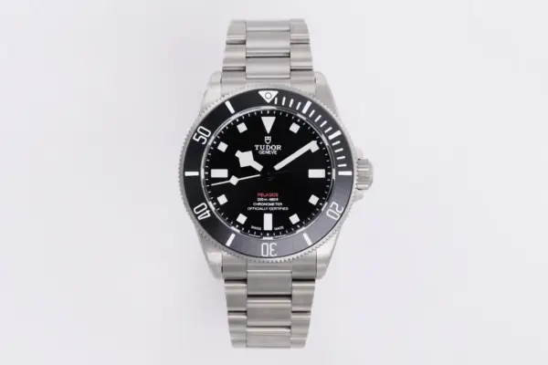 Tudor Pelagos FXD Black Dial Titanium Case Stainless Steel Bracelet Men’s Automatic Dive Watch