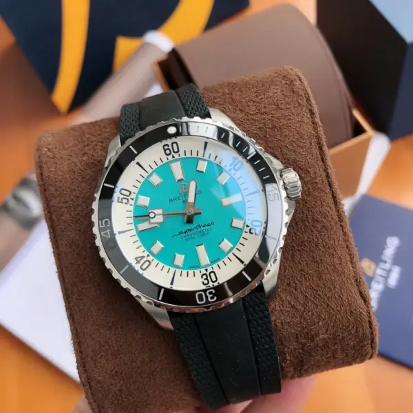 BLS Factory Breitling Superocean Automatic Turquoise Dial Black Bezel Rubber Strap Men’s Diver Watch